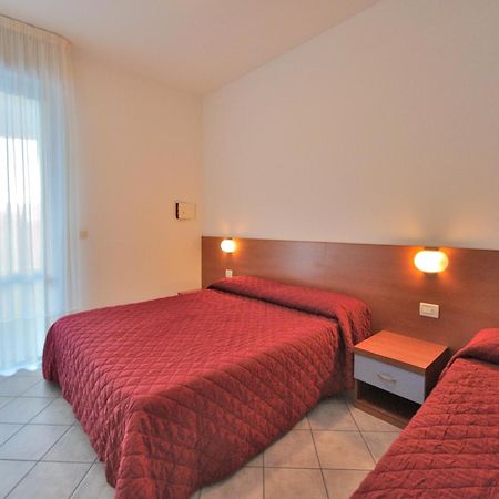 Apartment In Bibione Spiaggia Near The Beach Eksteriør bilde