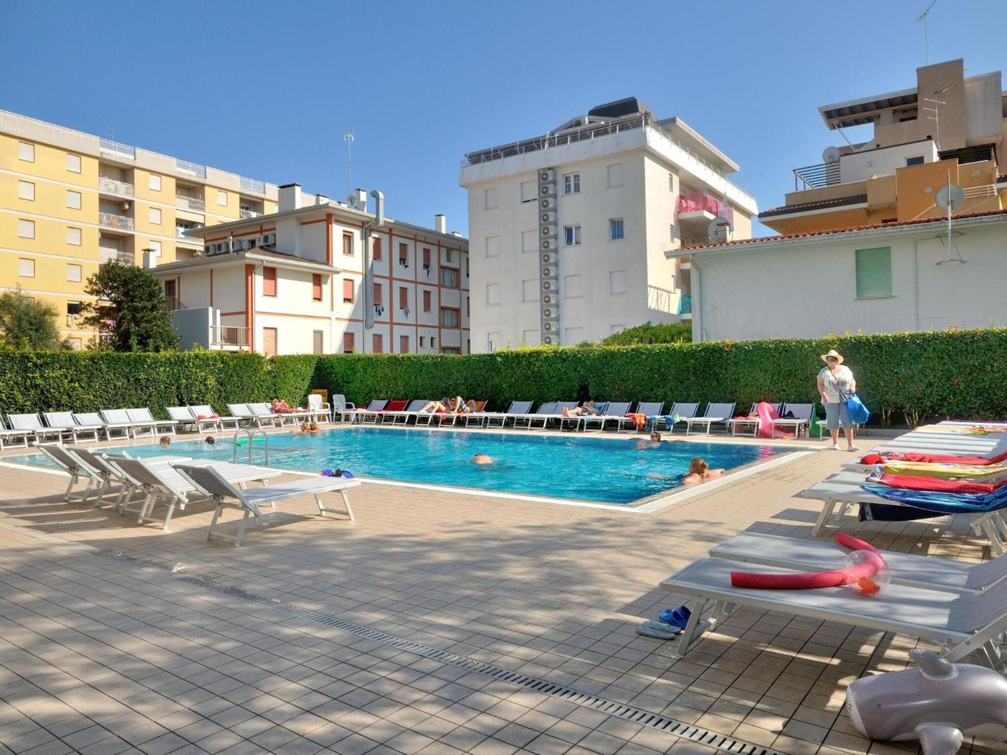 Apartment In Bibione Spiaggia Near The Beach Eksteriør bilde