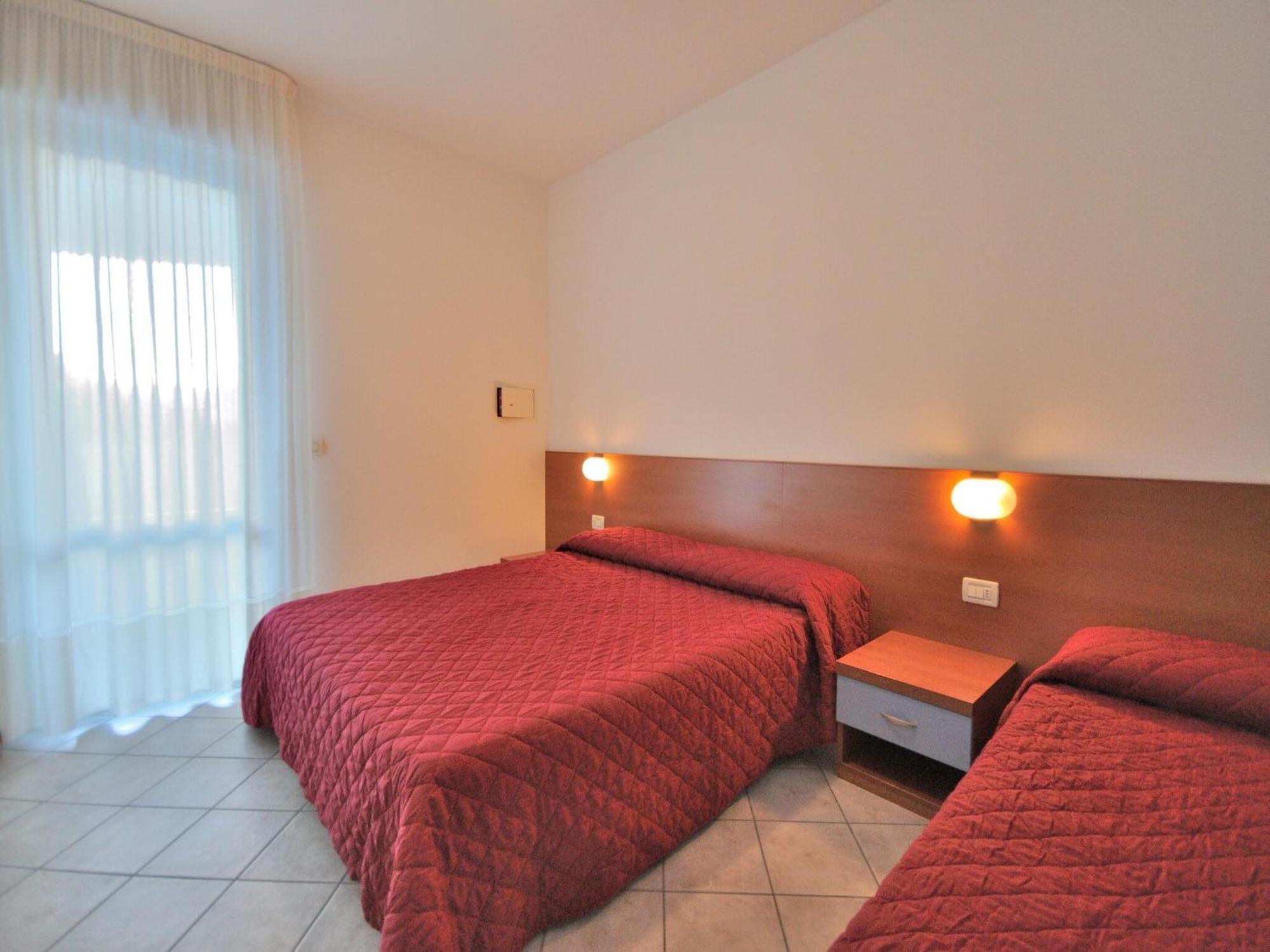 Apartment In Bibione Spiaggia Near The Beach Eksteriør bilde